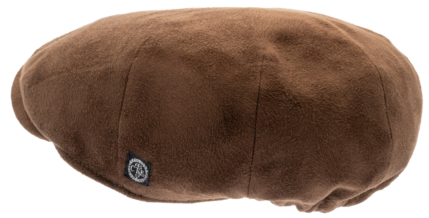 Brun skinnkeps  i mocka