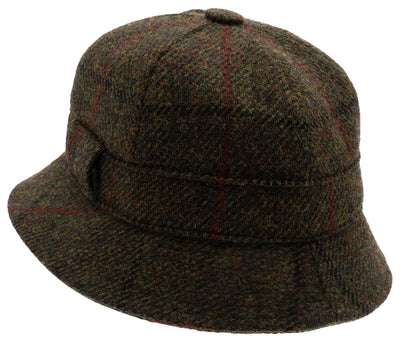 Green deerstalker hat in Harris Tweed