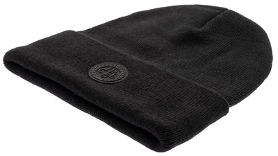 stickad svart mössa i återvunnen ull och kashmir