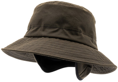 Grön jakthatt med öronlappar för höst och vinter